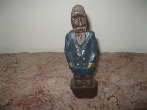 Carved Wood Sailor - Bild 1 von 7