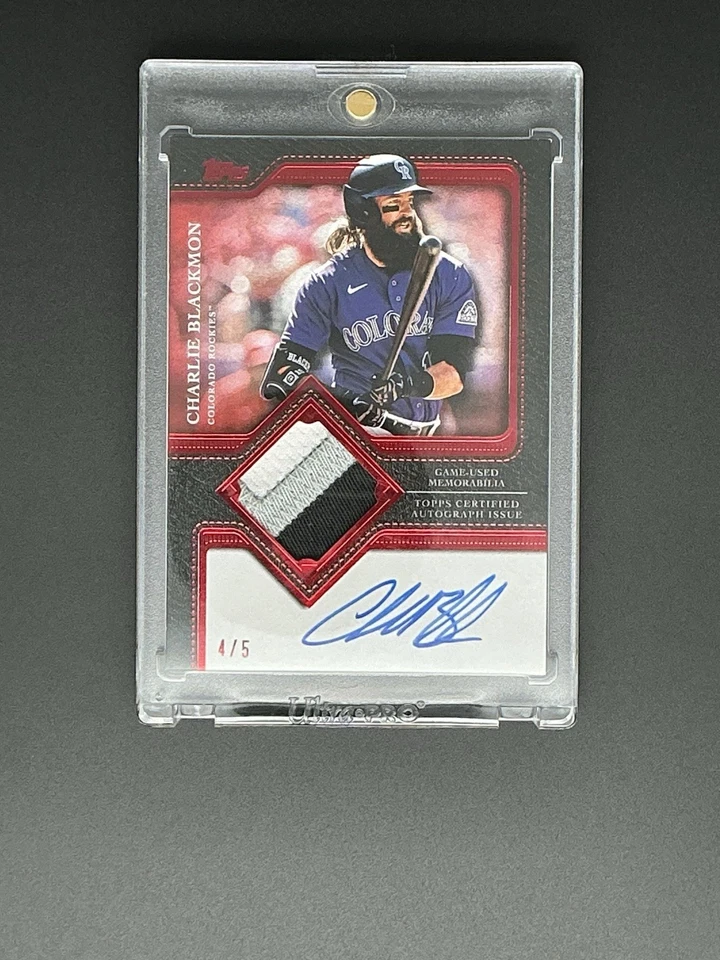 Tarjeta de parche insignia 2025 Topps Update Charlie Blackmon automática 4/5 lámina roja Rockies Foto 1 de 2