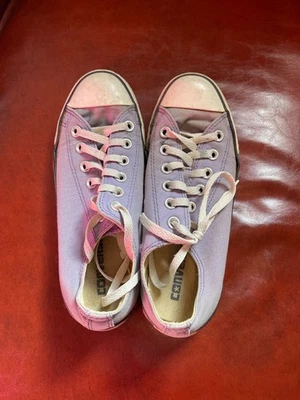 Lavender Chuck Taylor low top women’s 7 / men’s 5 - Image 1 of 4