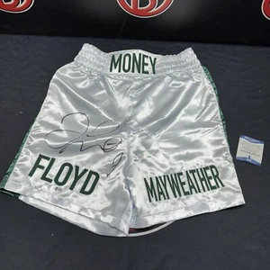Floyd Mayweather Signed Black and Silver Boxing Trunks AUTO Inscription Beckett - Picture 1 of 7