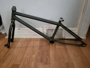 OLD SCHOOL BMX GT BMX INTERCEPTOR FRAME FORK HEADSET SEAT CLAMP VINTAGE RARE - Picture 1 of 5