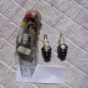 3 X Vintage Spark Plugs CJ6 & CJ8 CHAMPION old Car Enthusiast? ( B28) - Picture 1 of 6