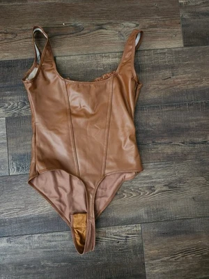 Popilush modelador de renda de couro sintético bodysuit controle de barriga tanga underwire M - Imagem 1 de 4