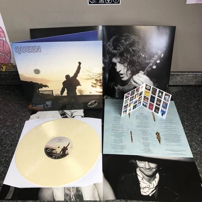 LP ALBUM RECORD QUEEN MADE IN HEAVEN 1ST UK PRESS CREAM VINYL 3 POSTER  NM-/NM- - Image 1 of 4