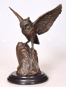 Bronze Eule Uhu Figur mit ausgebreiteten Flügeln Bronzefigur Marmorsockel - Bild 1 von 6
