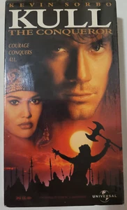 KULL THE CONQUEROR(VHS-1997) THRILLER-KEVIN SORBO-KARINE LOMBARD-SEALED-NEW-OOP - Picture 1 of 6