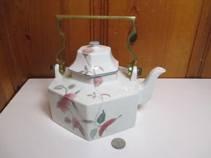 Mikasa Silk Flowers 5 Cup Hexagonal Teapot Brass Handle Lid Pink Floral 2006 - Picture 1 of 11