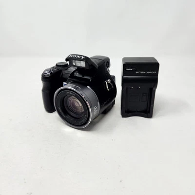 Sony Cyber-shot DSC-H9 8.1 MP Digital Camera Tested Working W Charger - Image 1 of 4