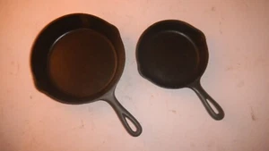 2- Vintage Cast Iron No Name Skillets 1-#3 & 1- #5 - Picture 1 of 6