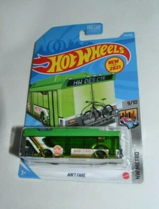 HOT WHEELS 2021 HW METRO 9/10 - AIN'T FARE GREEN - Picture 1 of 4
