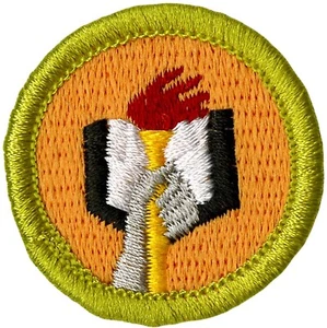 BSA SCHOLARSHIP MERIT BADGE CURRENT MINT NWT TYPE L SINCE 1910 BACK - Picture 1 of 3