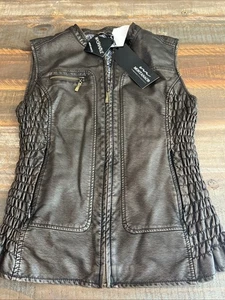 GILET DESIGN trapuntato MONTANACO ecopelle marrone rame medio camper $99 nuovo con etichette - Foto 1 di 12