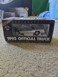 Brookfield 1993 Indianapolis 500 Official Truck Chevrolet Suburban Bank In Box - Imagen 1 de 7