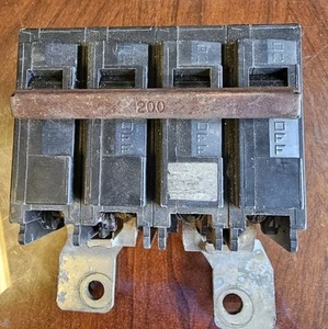 ITE EQ9483 2p Main Circuit Breaker 120/240V used Good Condition work perfect - Picture 1 of 4