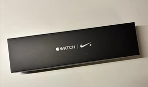 Apple Watch 4 44mm 16GB Nike+ Black Sport Band - Picture 1 of 9