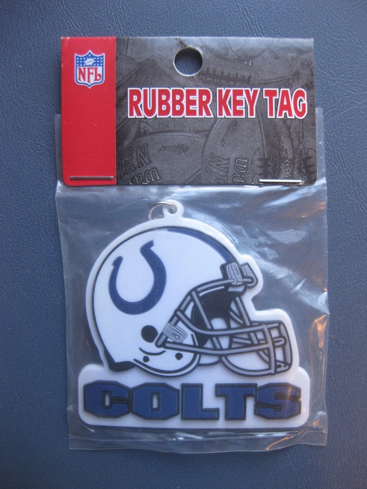 INDIANAPOLIS COLTS RUBBER KEY CHAIN 2 1/2" x 2 1/2" NEW IN PACKAGE NFL LICENSED - Image 1 of 1