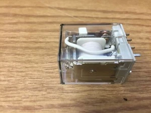Vintage Yamaha CA-1010 / CA-2010 / CA-2000 amplifier protection relay. - Picture 1 of 2