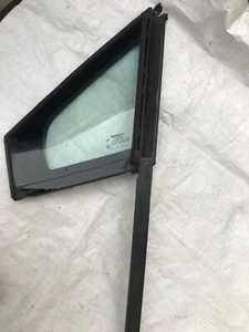 RENAULT CLIO MK4 DOOR GLASS WINDOW PASSENGER SIDE FRONT 802634285R - Picture 1 of 7