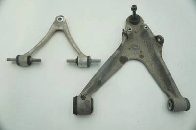 Комплект из 2 передних левых рычагов управления поперечный рычаг 20799881 от оригинального производителя Chevrolet Corvette C6 2005-13 - Изображение 1 из 4