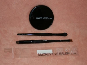Tolles Set: Taschenspiegel, SMOKEY EYE BRUSH + Lidschatten Applikator * NEU&OVP - Bild 1 von 7