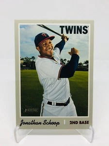 2019 Topps Heritage Jonathan Schoop SP #456 French Text Minnesota Twins - Picture 1 of 4