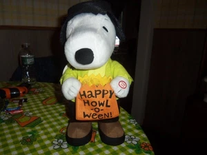 Hallmark Peanuts Snoopy Frankenbeagle Happy Howl-o-Ween Halloween Sound Motion - Picture 1 of 3