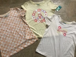 Lot 3 girls graphic t-shirts size 8 365kids - Picture 1 of 3