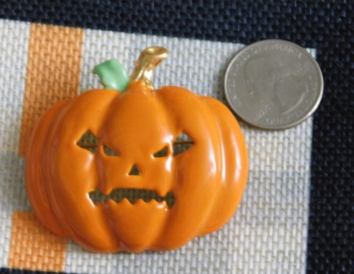 SPOOKY JACK O LANTERN GOLD TONE PUMPKIN HALLOWEEN BROOCH PIN | eBay
