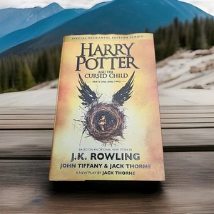 Harry Potter and the Cursed Child First Edition 1st Printing Hardcover - Foto 1 di 4