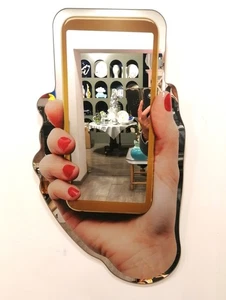 SELETTI, Specchio modello Selfie, designer Romano Giampiero; in vetro stampato - Picture 1 of 6