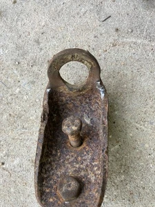 1976-1979 Ford 4x4 Steering Stabilizer Bracket - Picture 1 of 7