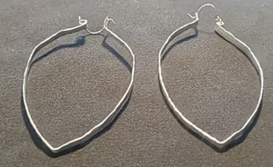 Große handgefertigte gehämmerte Sterling Silber 925 längliche Träne Creolen - Bild 1 von 20