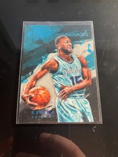 2015-16 Panini Court Kings Expressionists Sapphire /25 Kemba Walker #1