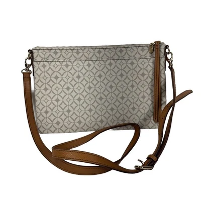 Fossil Cream & Gray Geometirc 图案皮革拉链上衣斜挎包钱包 — 第 1/4 张图片