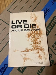 Vintage 1966 Live or Die Anne Sexton Poetry Book Paperback Pulitzer Prize USA - Picture 1 of 9