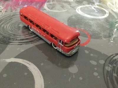 Clé Clef France n°1 Autobus CHAUSSON bus en plastique 11 cm ancien 1/90 - Photo 1/4