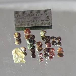 Cristales de granate 1,95 gramos de EE. UU. - Imagen 1 de 1