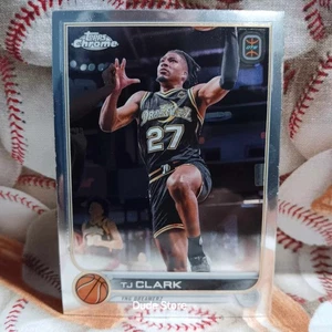 2022-23 Topps Chrome Overtime Elite - TJ Clark #49 - YNG Dreamerz - Picture 1 of 2