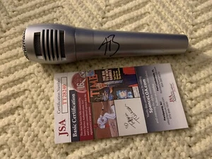 Micrófono firmado por Austin Butler autenticación JSA certificado de autenticidad película de Elvis 2022 - Imagen 1 de 2