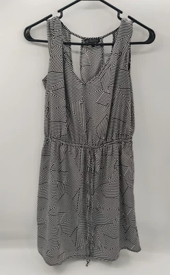 Vestido BeBop para mujer talla M blanco y negro geométrico a rayas sin mangas con cuello en V Foto 1 de 4