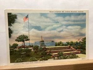 Grave of Buffalo Bill: Lookout Mountain, CO - Vintage Postcard - Picture 1 of 3
