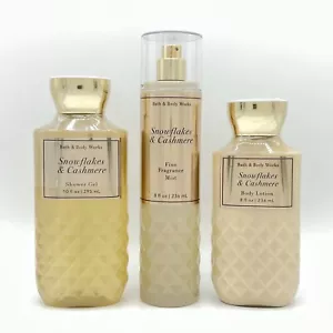 Bath & Body Works Fiocchi di Neve e Cashmere Gel Doccia, Nebbia e Lozione Confezione da 3 Pezzi - Foto 1 di 3