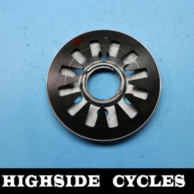 1384 08 HARLEY-DAVIDSON SOFTAIL CLUTCH BASKET HUB SPRING DIAPHRAGM PRESSURE - Image 1 of 3