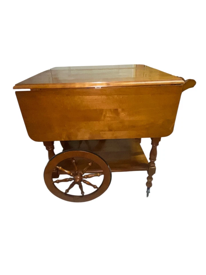 Carro para servir té Mid-Century hoja caída caoba con bandeja para servir desmontable Foto 1 de 4