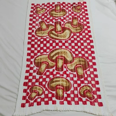 Винтажный грибной ковер 70-х 80-х 42 дюйма x 23 дюйма тканый состаренный красный клетчатый  - Изображение 1 из 4