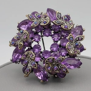 Vintage Silvertone Purple Rhinestone Wreath Brooch - Picture 1 of 12