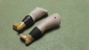 Antigua casa de muñecas de porcelana patas de muñeca, fijación de alambre, 1,5", zapatos marrones, Alemania - Imagen 1 de 5
