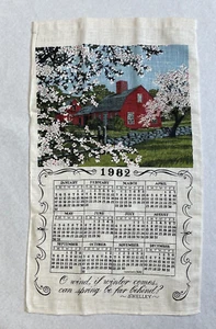 1980 Leinen Kalender Geschirrtuch rot Scheune Hartriegel Bäume Winter Frühling Bauernhaus - Bild 1 von 7