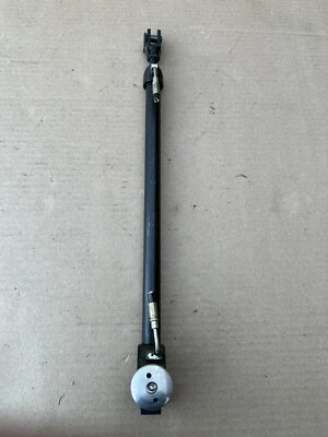 ✅⭐️ 03-09 Mercedes W209 CLK550 CLK350 Funda lateral derecha Cilindro elevador OEM Foto 1 de 4