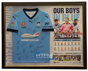 Sydney FC Signed Official Jersey Framed 2017 A-League Champions Alex Brosque - Bild 1 von 1